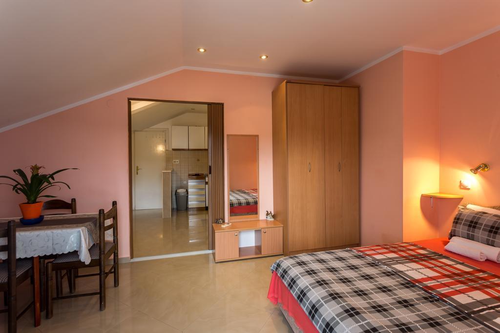 Adriana Apartments تْشيرسيك نوفي المظهر الخارجي الصورة