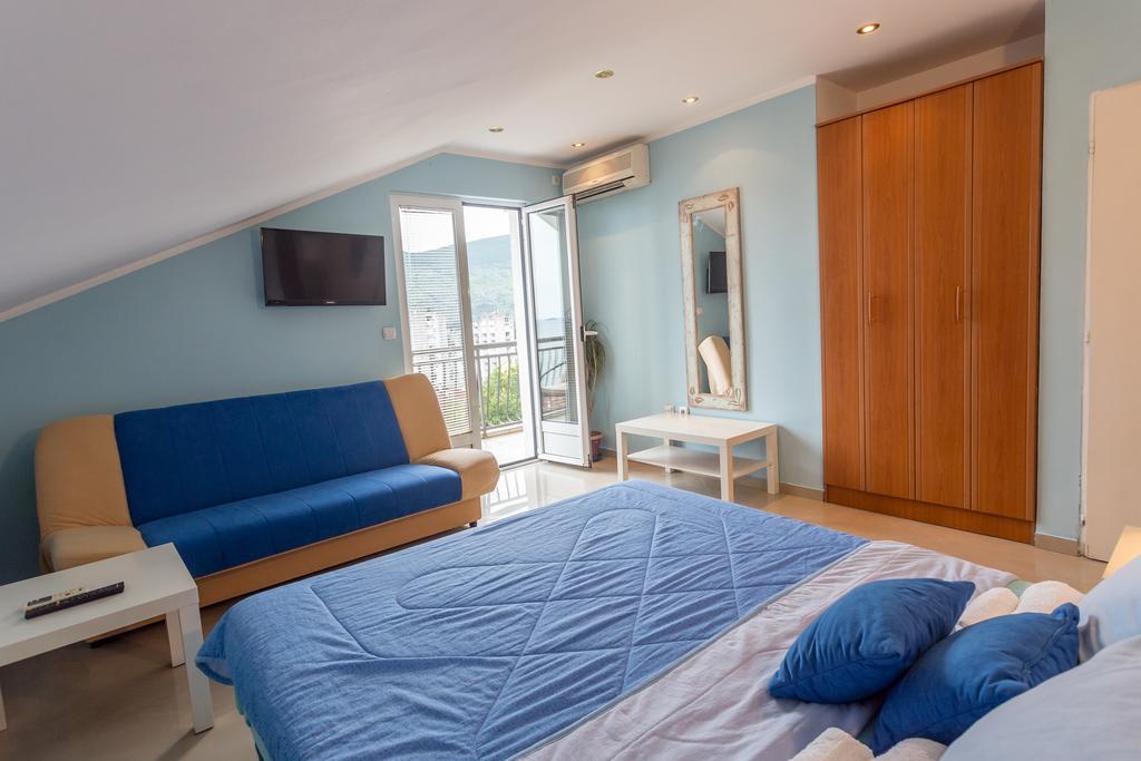 Adriana Apartments تْشيرسيك نوفي المظهر الخارجي الصورة