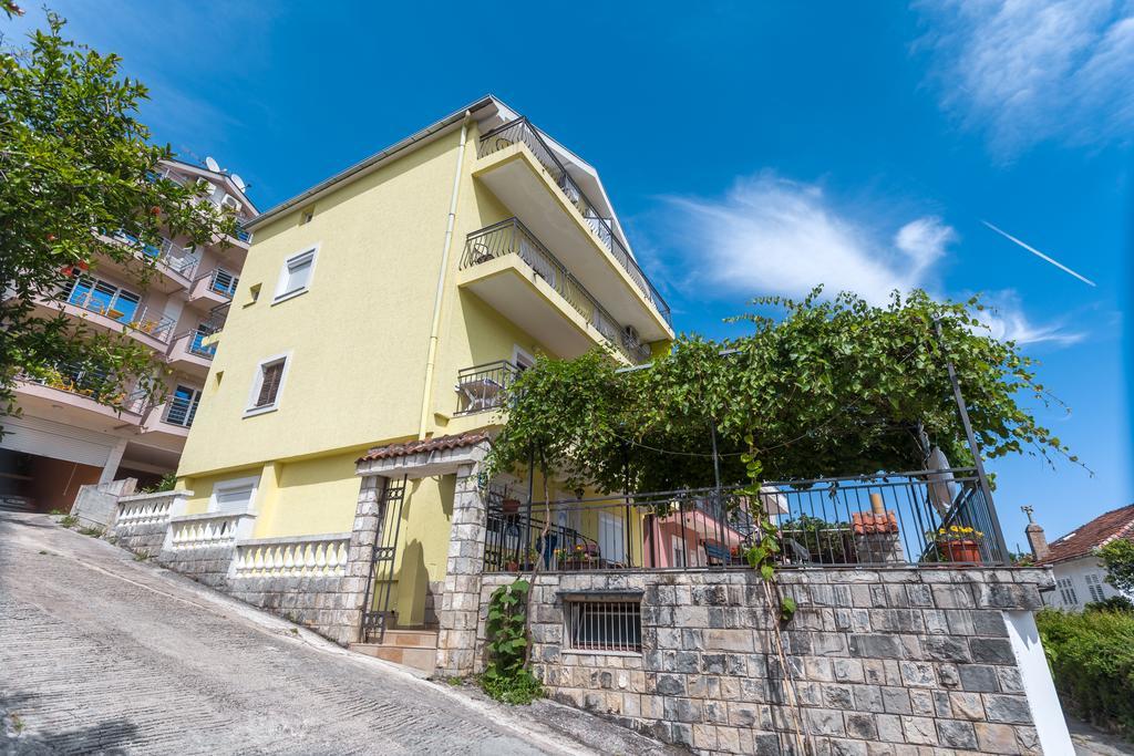 Adriana Apartments تْشيرسيك نوفي المظهر الخارجي الصورة